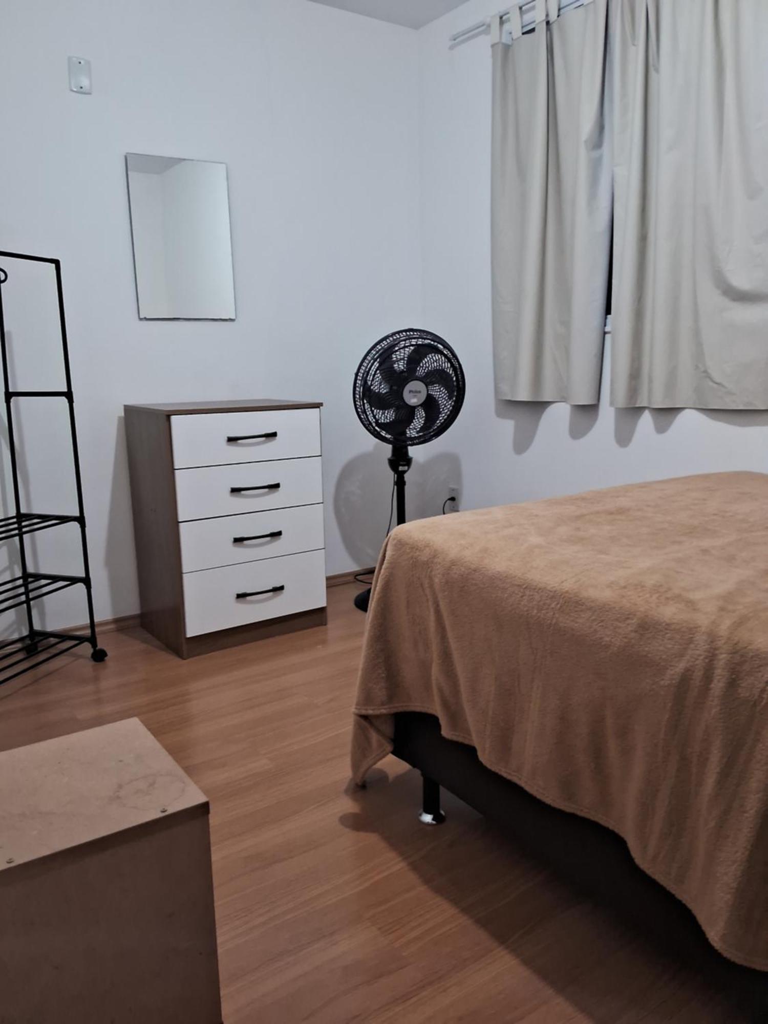 Apto Oeste Simples Santa Cruz Apartment